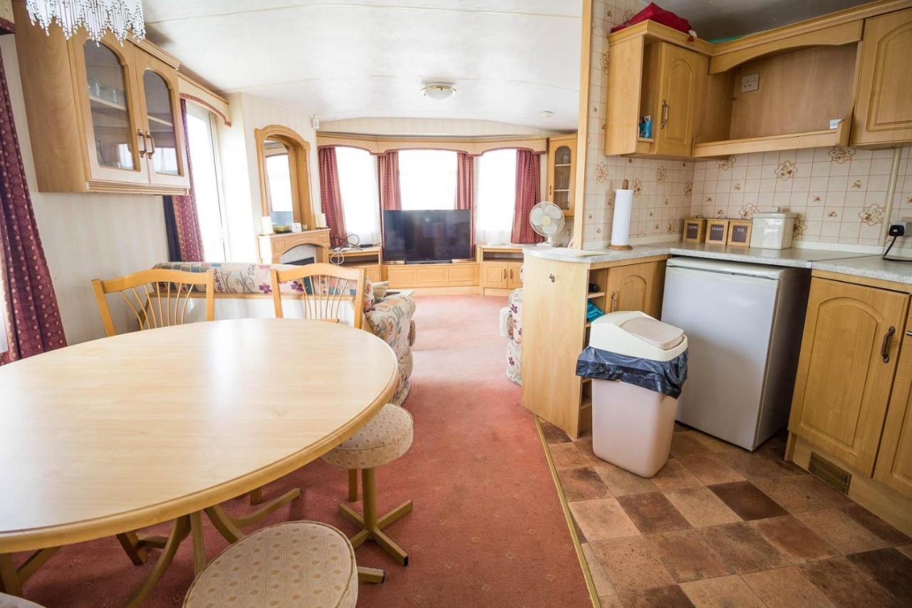 6 Berth Caravan With Decking Nearby Heacham Beach In Norfolk Ref 21047A Hotel Luaran gambar