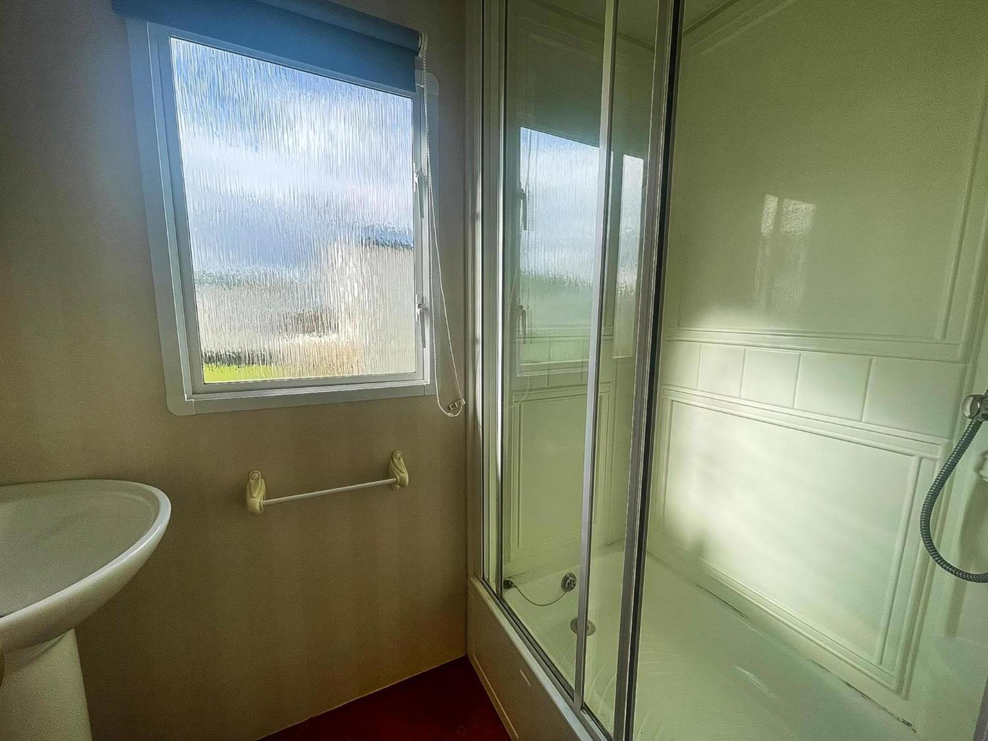 6 Berth Caravan With Decking Nearby Heacham Beach In Norfolk Ref 21047A Hotel Luaran gambar